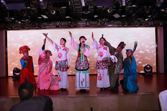 音乐剧《刘三姐》表演单位 华体hth登录入口学校小学部