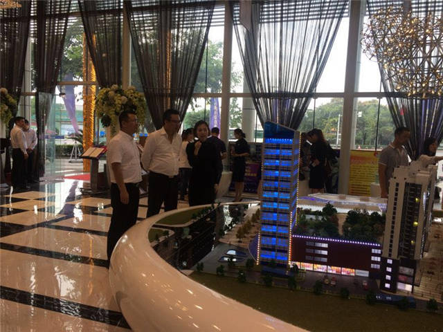 热烈欢迎香港西贡区工商联魏志伟会长一行到华体hth登录入口集团参观访问