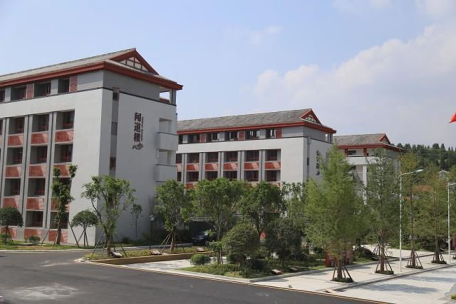遂宁华体hth登录入口荣兴国际学校