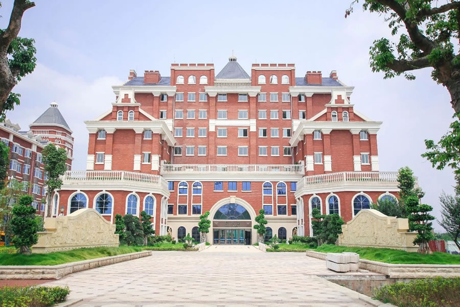 宜宾华体hth登录入口国际学校