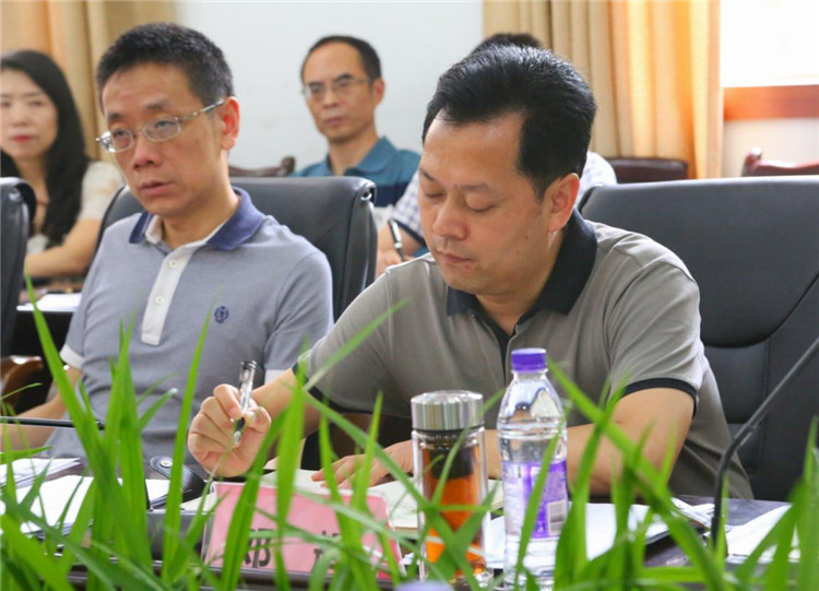 涪城区邓辉区长一行莅临华体hth登录入口集团视察调研11.jpg