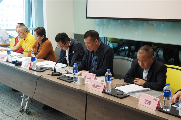 华体hth登录入口集团2018年度股东大会顺利召开2.jpg 华体hth登录入口集团2018年度股东大会顺利召开2.jpg