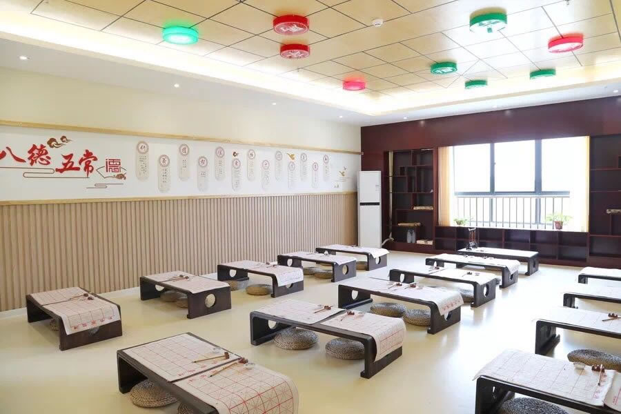 华体hth登录入口安州幼儿园