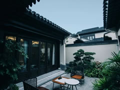 院子里的秋，温柔了岁月